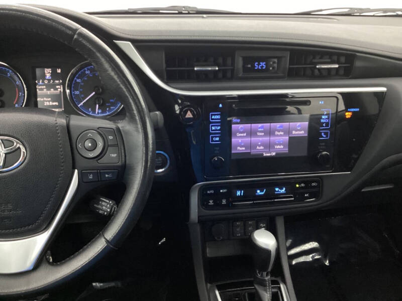 2019 Toyota Corolla XLE