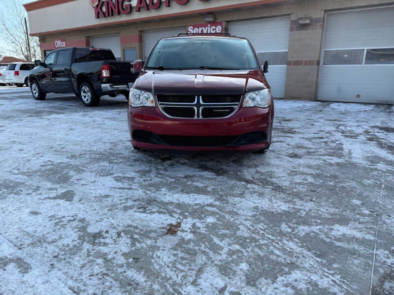 Used 2015 Dodge Grand Caravan SXT with VIN 2C4RDGCGXFR531041 for sale in Detroit, MI