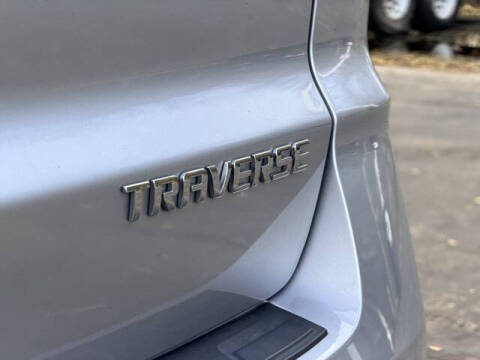 2017 Chevrolet Traverse LT