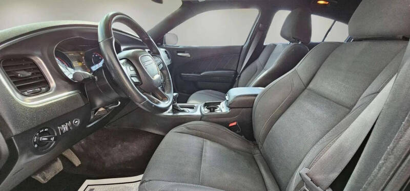 2017 Dodge Charger SXT