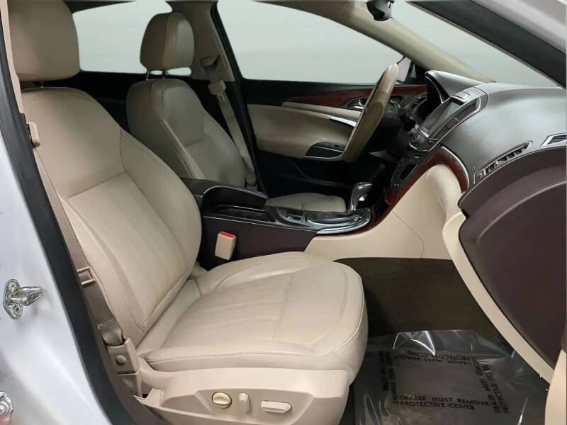 2016 Buick Regal Premium II