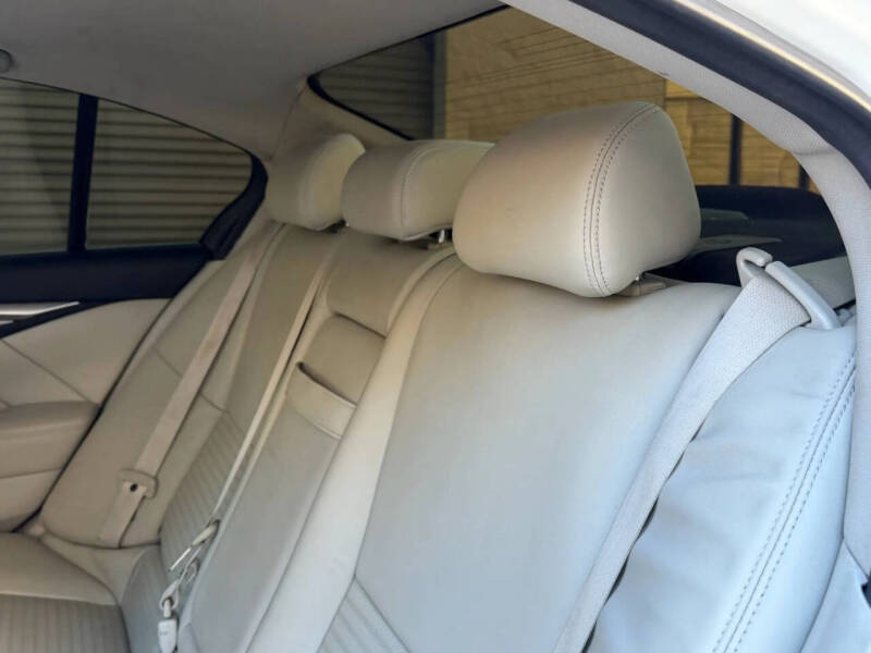 2016 Infiniti Q50 Red Sport 400