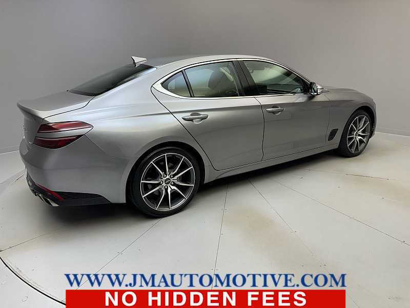2023 Genesis G70