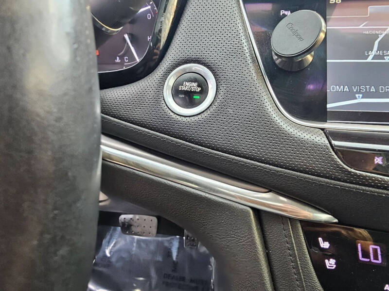 2017 Cadillac XT5 Premium Luxury