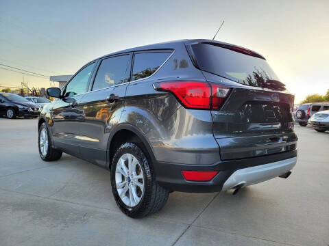 2019 Ford Escape SE