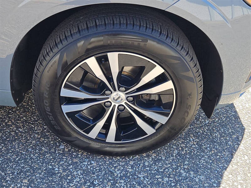 2023 Volvo XC60 B5 Core