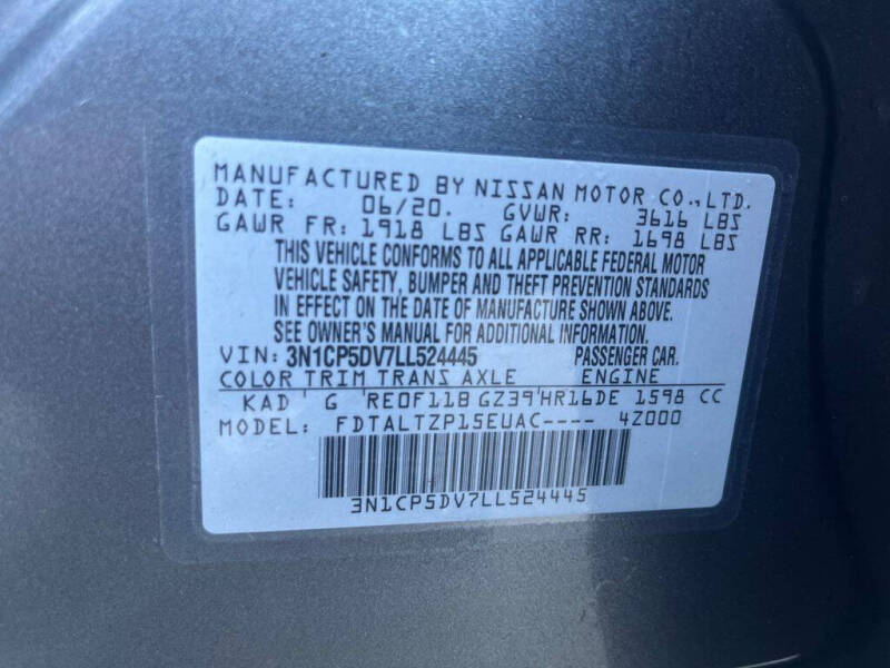 2020 Nissan Kicks SR