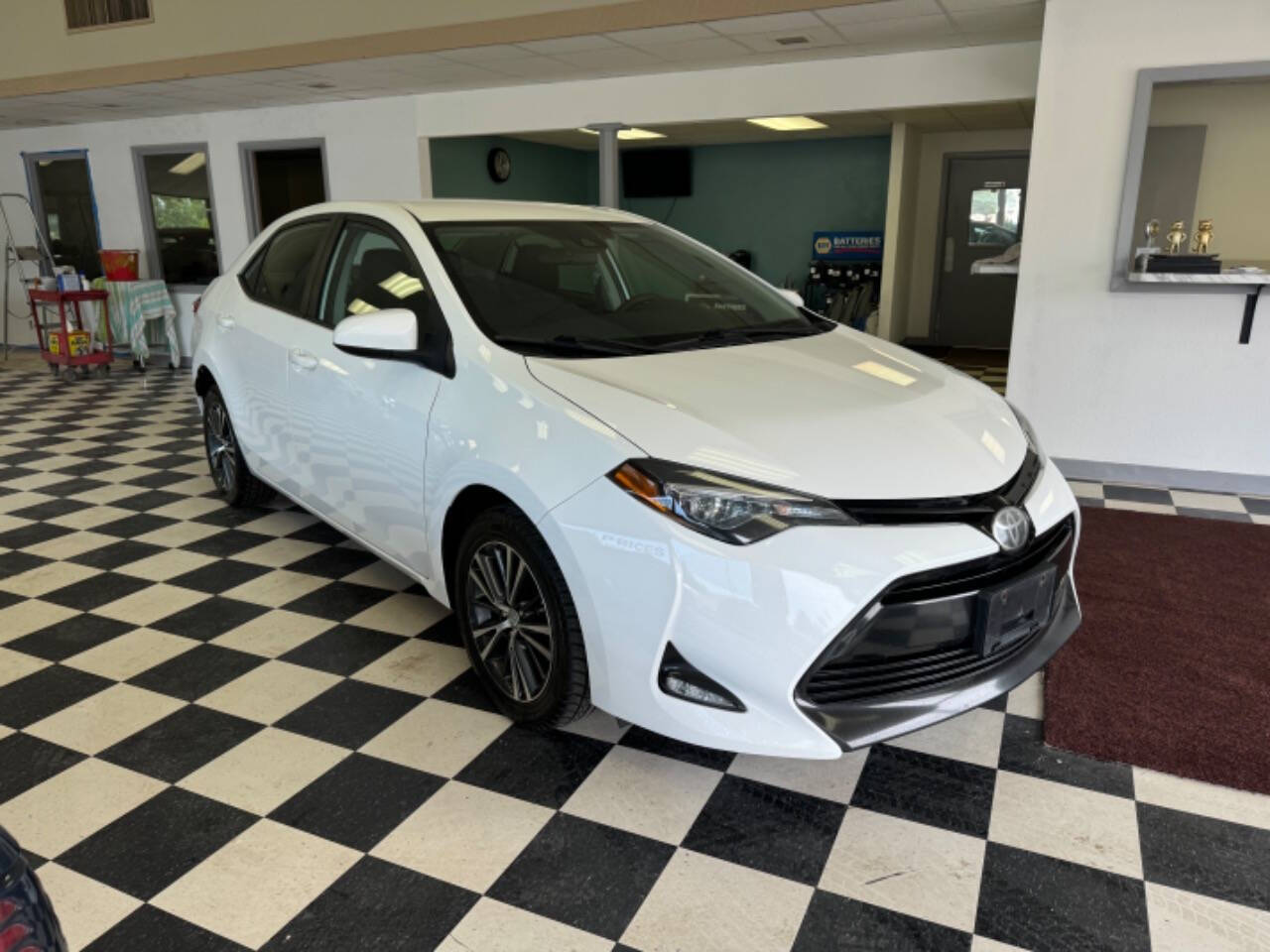 2018 Toyota Corolla for sale at BOHL AUTOMOTIVE in Racine, WI