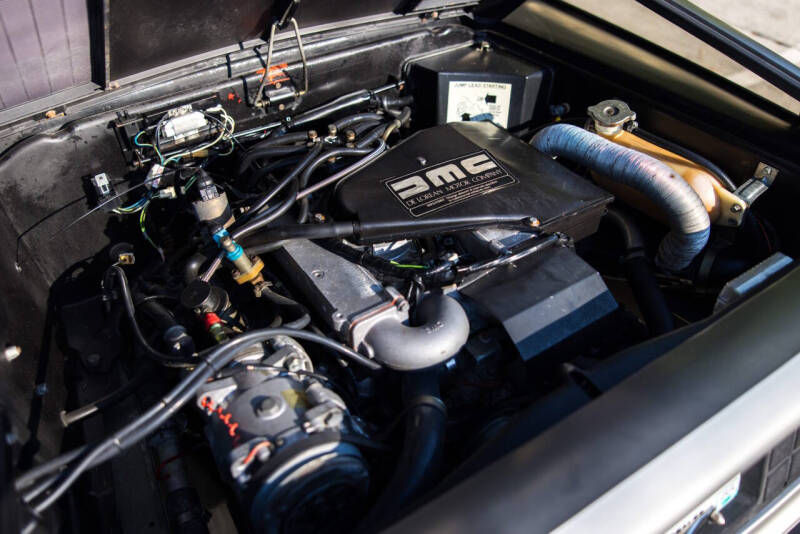 1981 DeLorean DMC-12