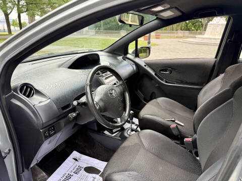 2009 Toyota Yaris S