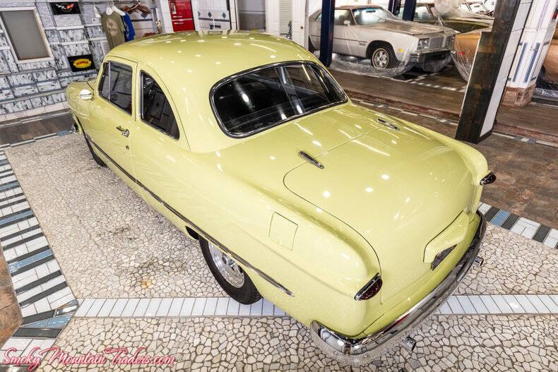 1950 Ford Custom Deluxe