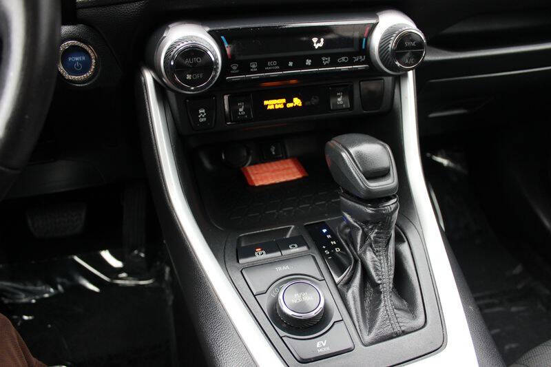 2020 Toyota RAV4 Hybrid XLE