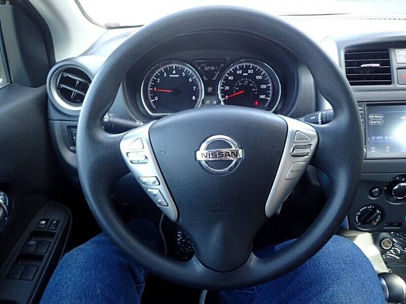 2019 Nissan Versa SV