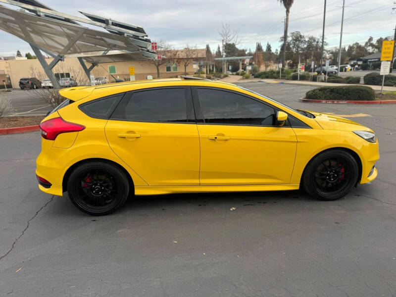 2018 Ford Focus ST