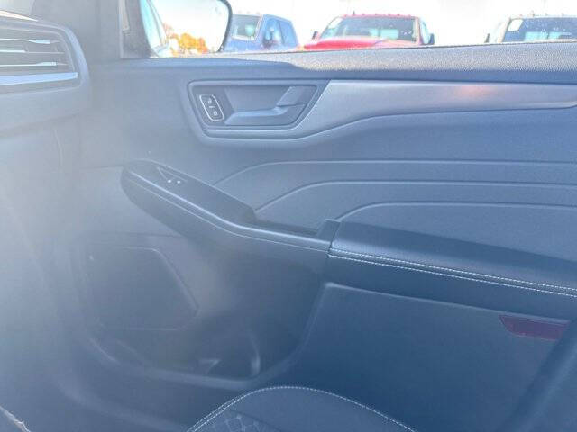 2025 Ford Escape Active