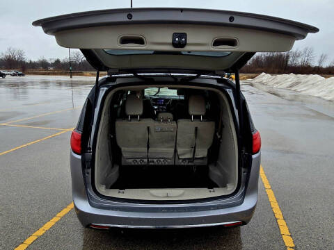 2018 Chrysler Pacifica Hybrid Limited