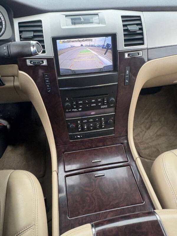 2013 Cadillac Escalade EXT Luxury