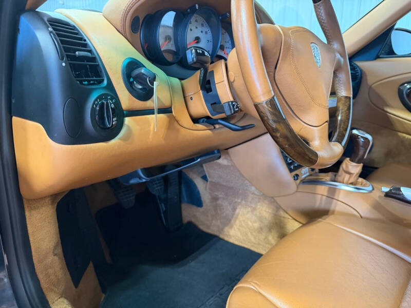 2000 Porsche 911 Carrera