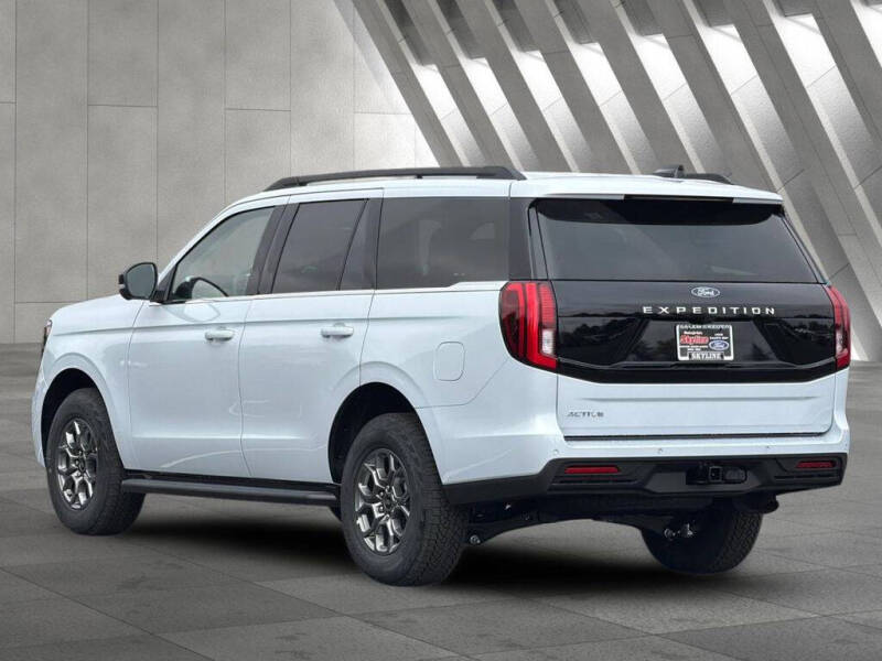 2026 Ford Expedition Active