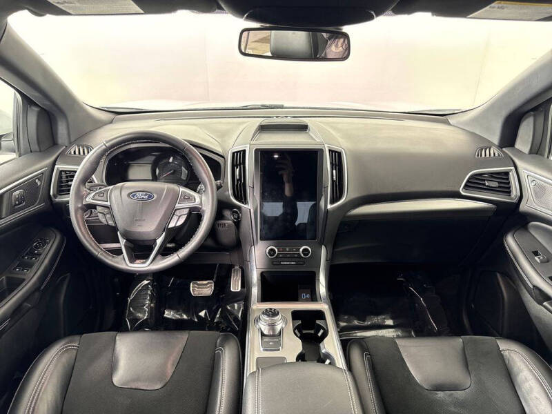 2022 Ford Edge ST