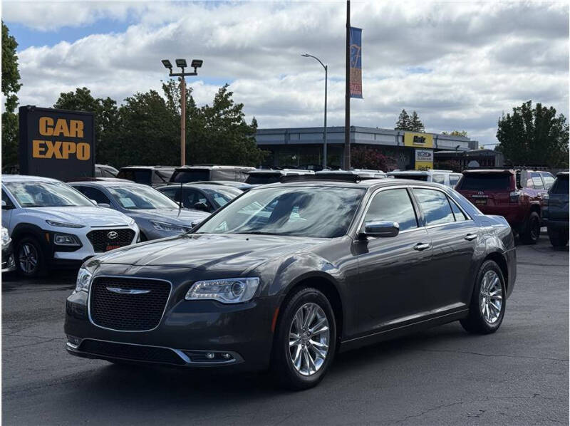 2016 Chrysler 300 C