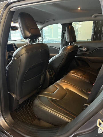 2020 Jeep Cherokee Trailhawk