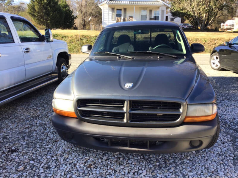 2003 Dodge Dakota's photo