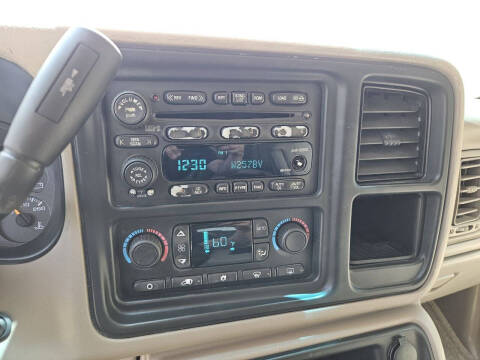 2003 Chevrolet Suburban 1500 LT