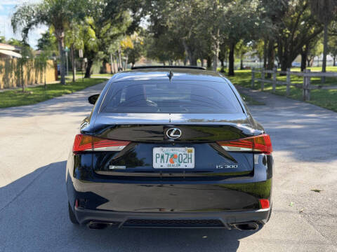 2018 Lexus IS 300