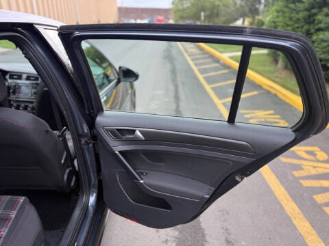 2018 Volkswagen Golf GTI S