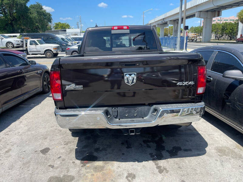 2017 RAM Ram 1500 Pickup Big Horn photo 4