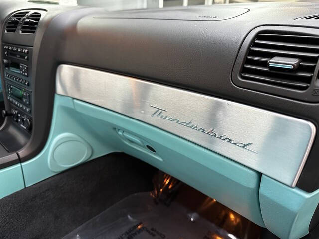 2002 Ford Thunderbird Deluxe
