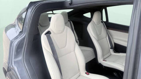 2023 Tesla Model X Standard Range