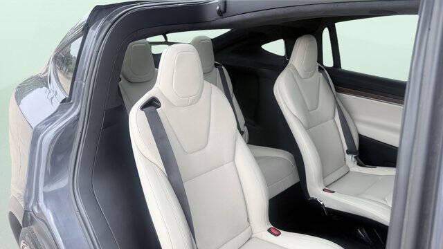2023 Tesla Model X Standard Range
