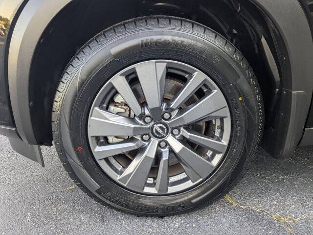 2024 Nissan Pathfinder S
