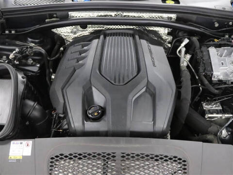 2022 Porsche Macan