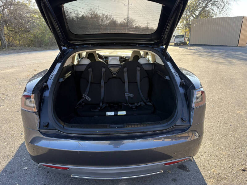 2014 Tesla Model S P85