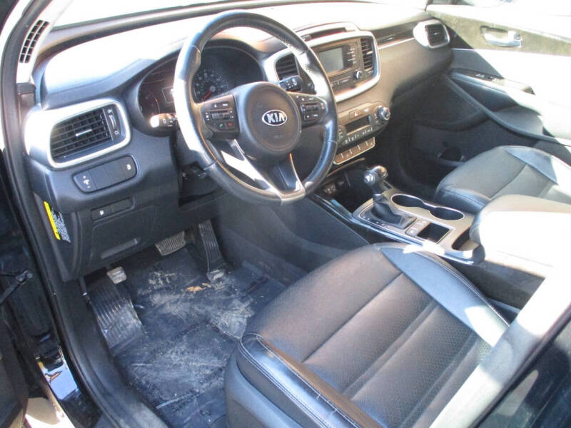 2016 Kia Sorento EX V6