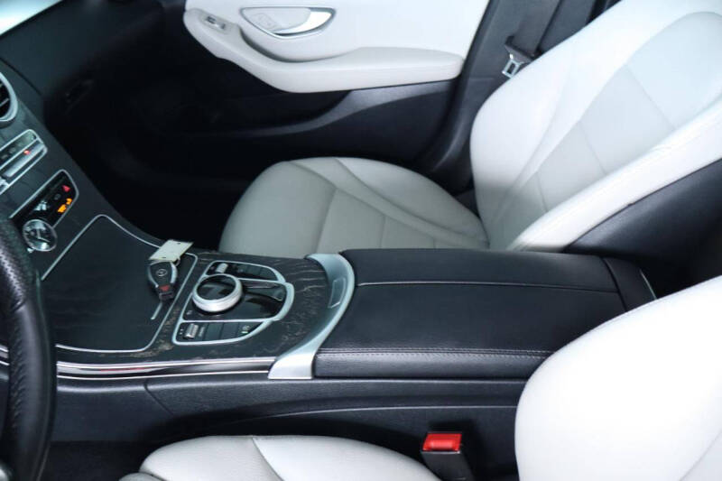2017 Mercedes-Benz C-Class