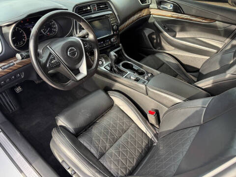 2017 Nissan Maxima Platinum