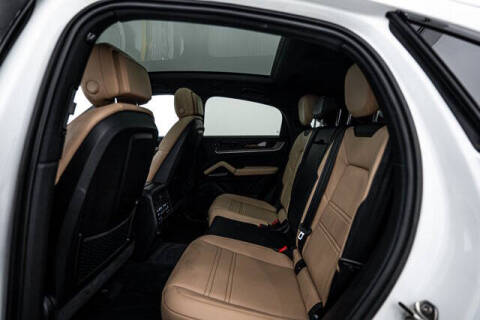 2025 Porsche Cayenne Coupe