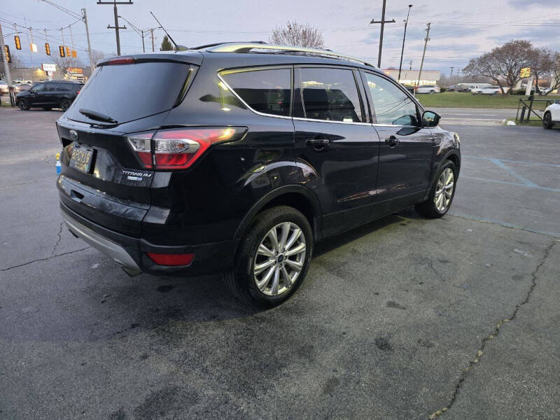 2017 Ford Escape Titanium photo 8