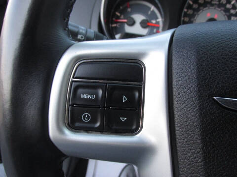 2013 Chrysler 200 Touring