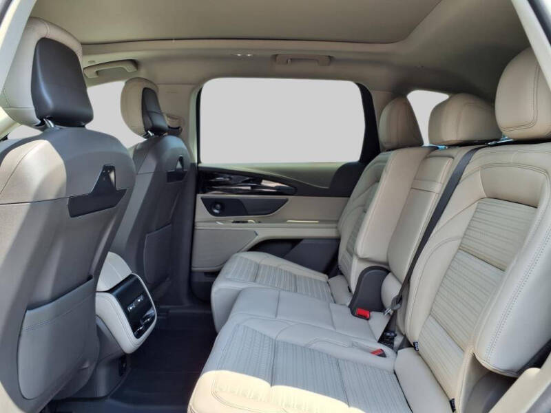 2025 Lincoln Nautilus Reserve