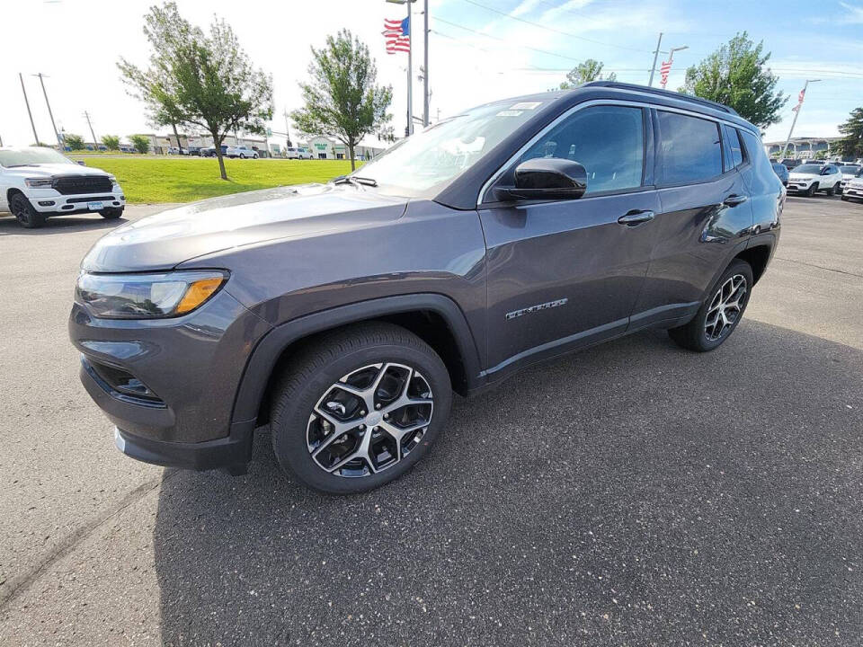 2024 Jeep Compass for sale at Victoria Auto Sales in Victoria, MN