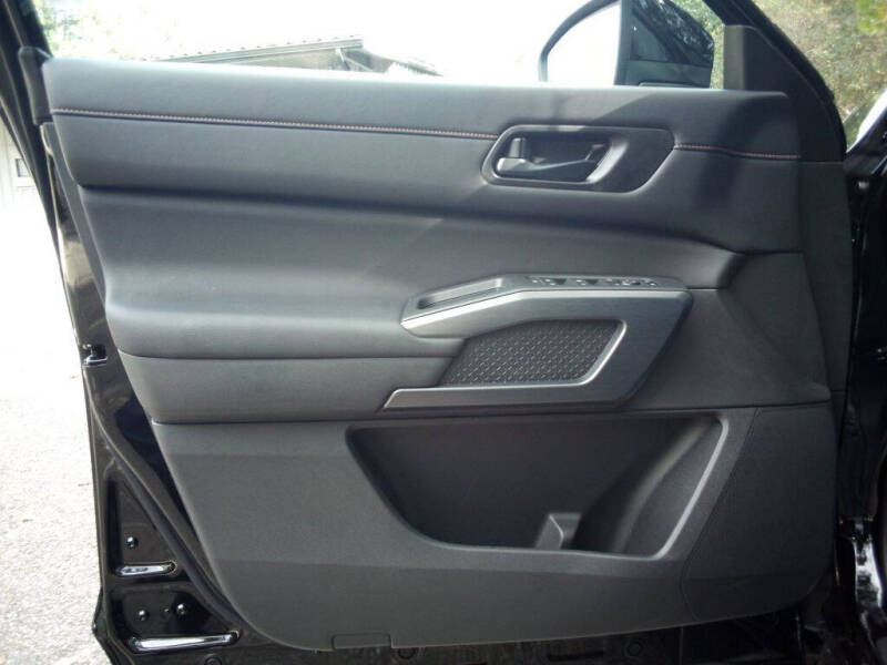 2025 Nissan Pathfinder Rock Creek