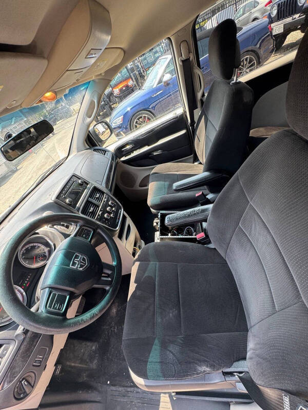 2012 Dodge Grand Caravan SE