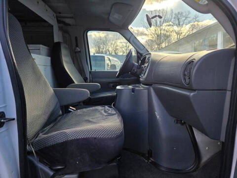 2005 Ford E-Series E-250