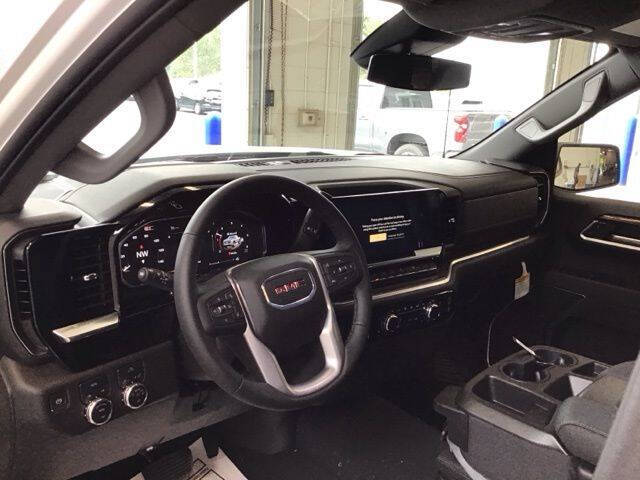 2026 GMC Sierra 1500 Elevation Standard