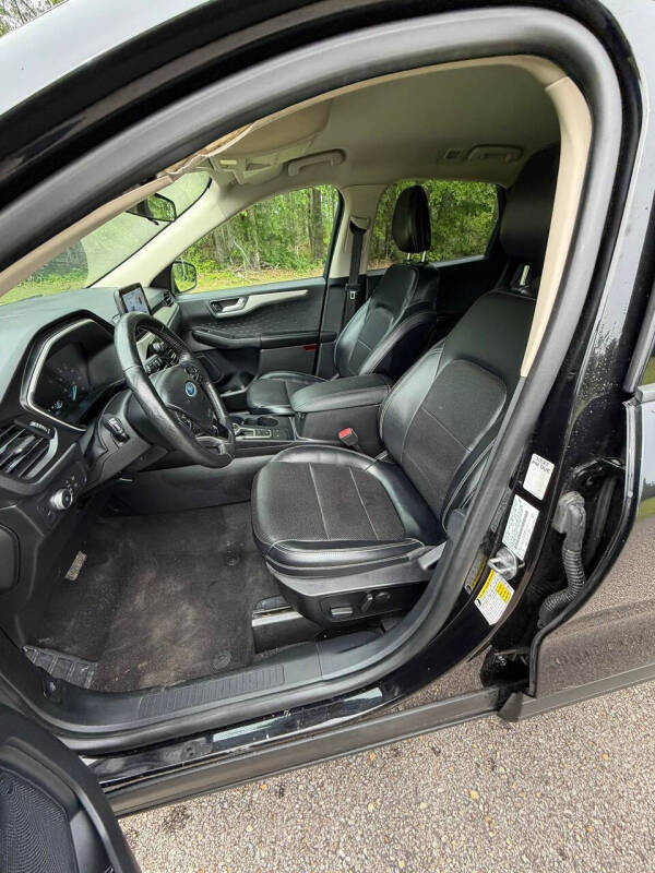2020 Ford Escape SEL
